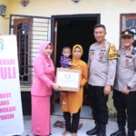 Polres Banyuasin Gelar Bhakti Kesehatan dan Pemberian Tali Asih Kepada Anak Penderita Stunting IMG-20240518-WA0004