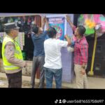 Kepala Desa Bersama Bhabinkamtibmas Polsek Muara Padang, Pasang Spanduk Bahaya Narkoba IMG-20240809-WA0039