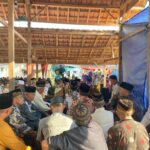 Melestarikan Adat Istiadat, Pemdes Adakan Sedekah Adat Di Desa Sebau Kecamatan Gelumbang IMG-20250430-WA0020