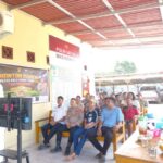 Sinergitas Kapolsek Muara Padang dan Masyarakat, Nobar Piala Dunia 2026 Berlangsung Meriah