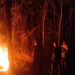 Kebakaran Lahan Perkebunan di Perbatasan Ciamis– Pangandaran, Polisi dan Warga Bahu-Membahu Padamkan Api IMG-20261004-WA0005