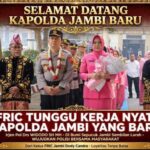 FRIC TUNGGU KERJA NYATA KAPOLDA JAMBI BARU IRJEN POL Drs. WIDODO – WUJUDKAN TAGLINE POLISI BERSAMA MASYARAKAT DI BUMI SEPUCUK JAMBI SEMBILAN LURAH
