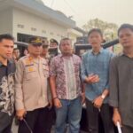 Demo Kejari Palembang: Korban Jadi Tersangka, Massa Desak Copot Oknum Jaksa Tebal Pilih! IMG-20261023-WA0012